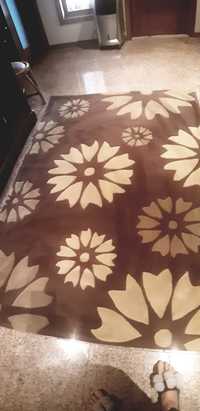 Carpete  muito  boa em la feita em Portugal