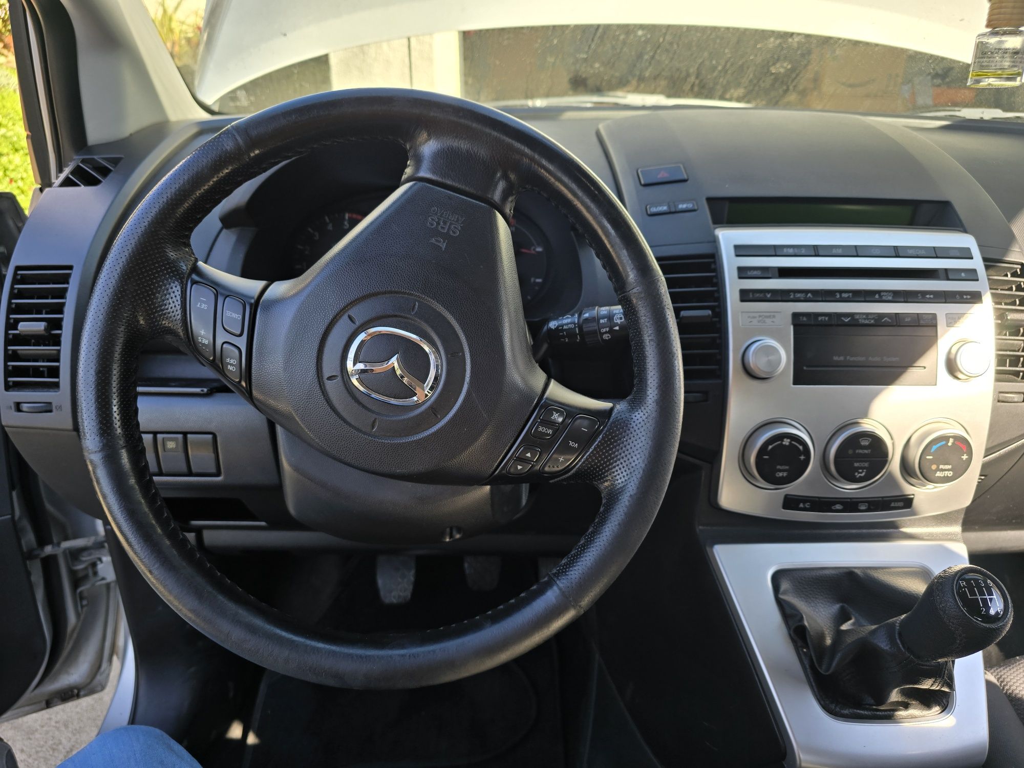 Mazda 5 junta da cabeça reparada