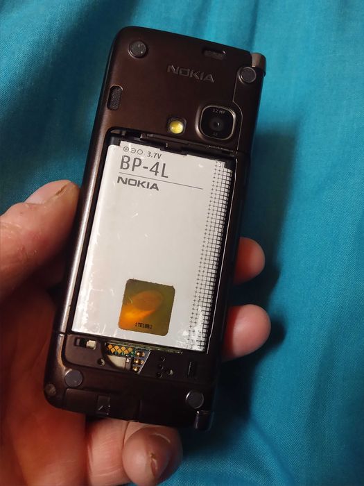 Nokia e90 в хорошому стані  .