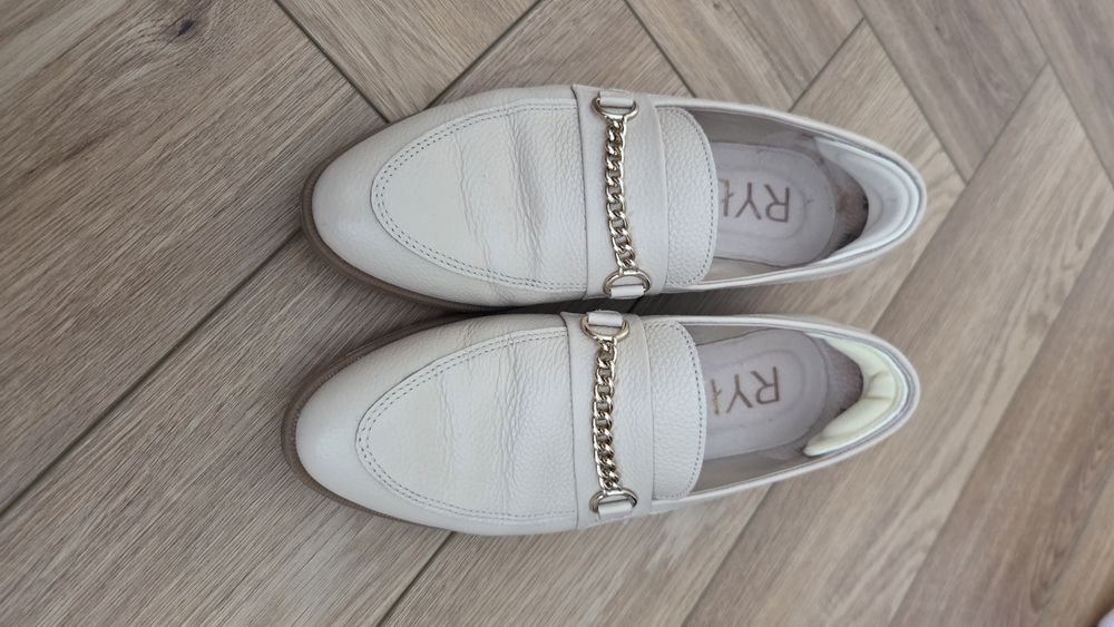 Mokasyny ryłko 36 beżowe