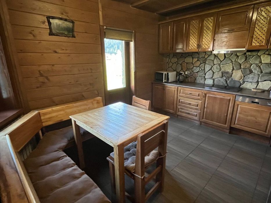 Відпочинок в Карпатах  котедж