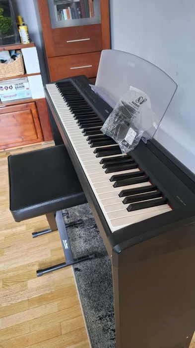 Yamaha P-95 pianino