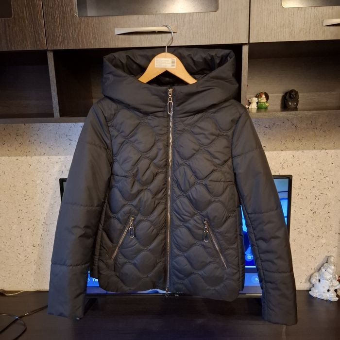 Продам куртки 48-50  50-52,  размер, новое.