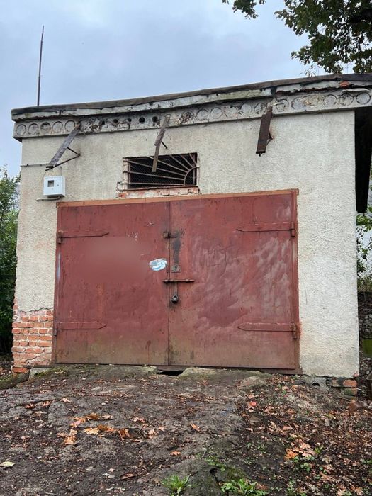 Продам гараж у м. Моршин