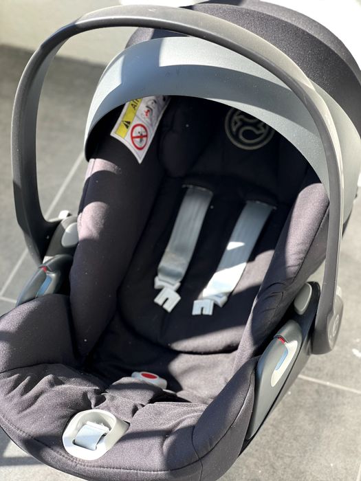 Автокрісло Cybex Platinum