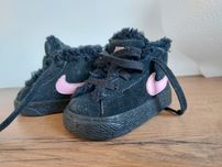 Buciki, adidasy, nike dla dziewczynki rozmiar 18,5