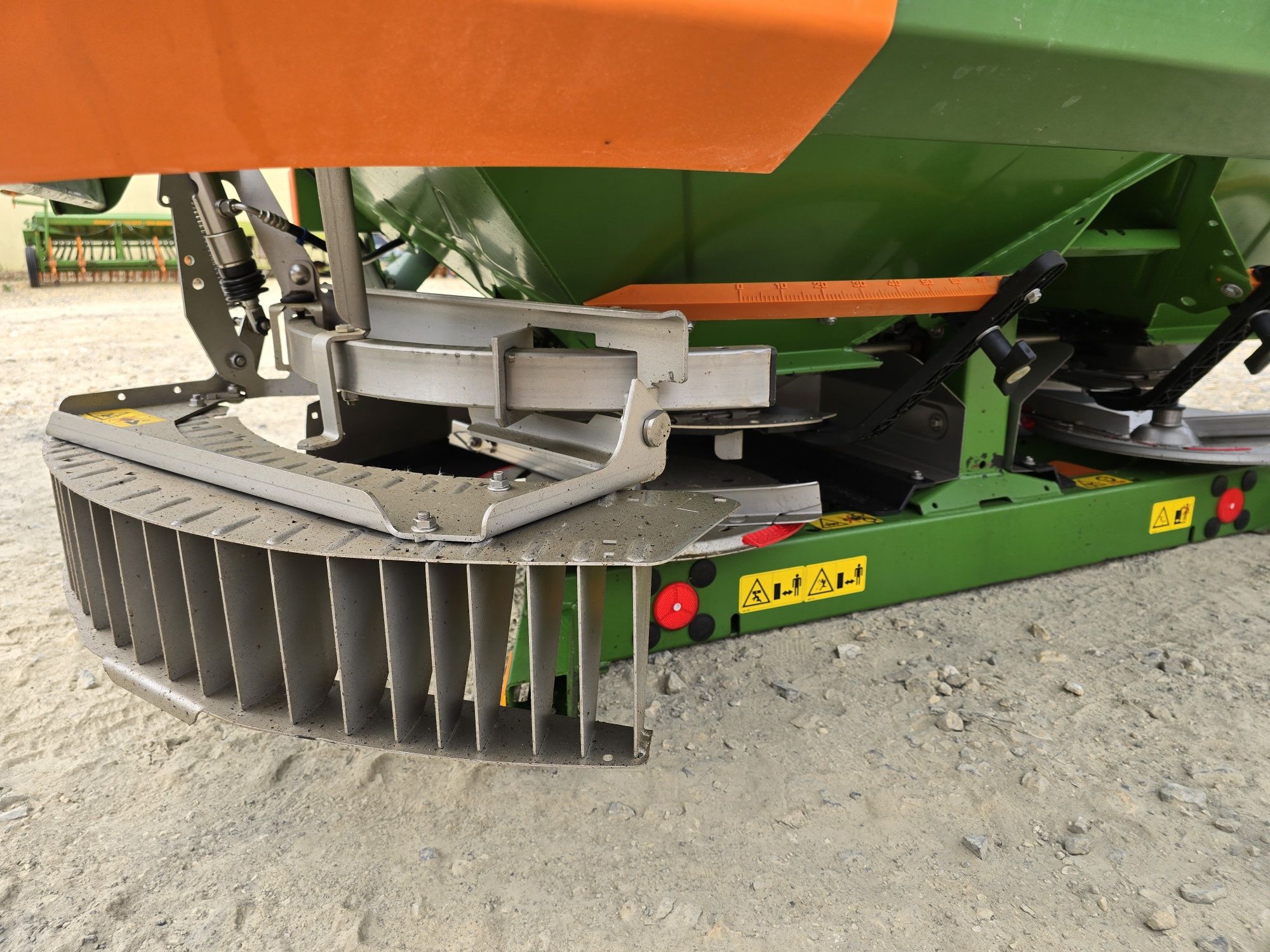 Rozsiewacz Amazone ZAM 1001 jak NOWY ** import Niemcy**
