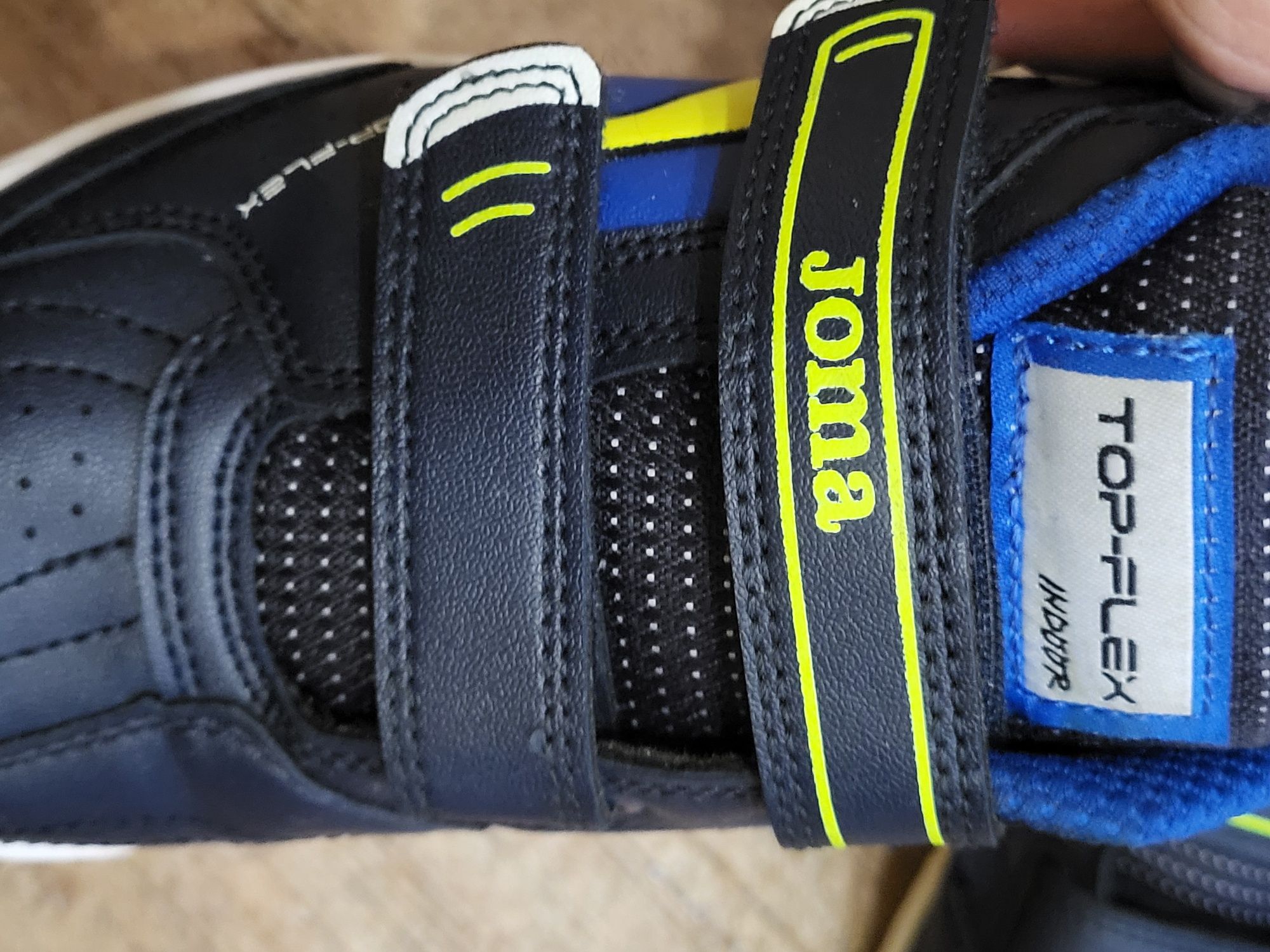 Продам футзалки Joma top flex