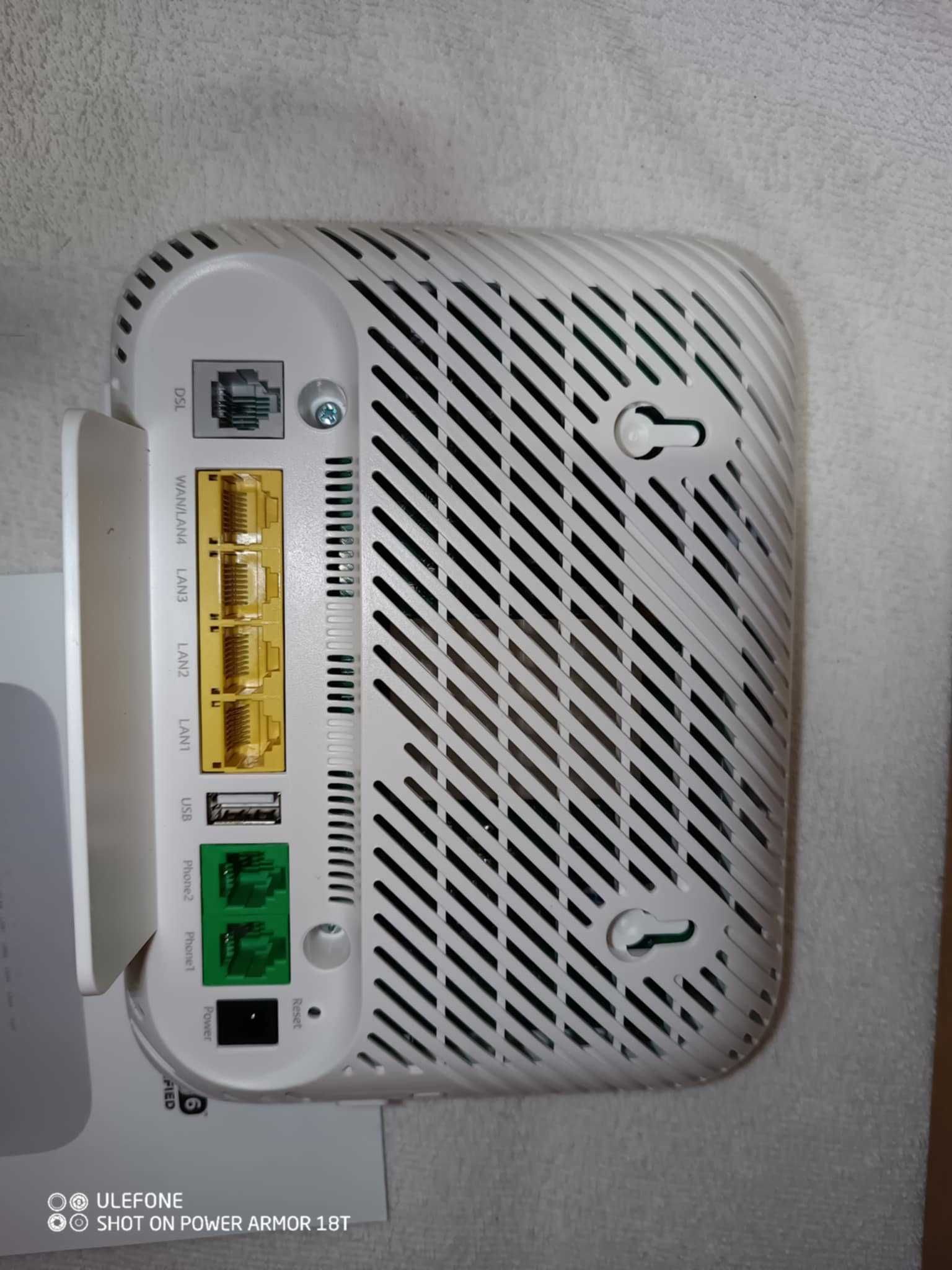 Router Huawei DN8245X6-10 - brand Netia (z modemem DSL i bramką VoIP)