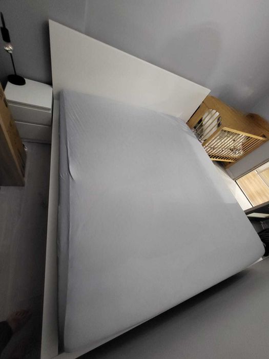 łóżko Malm 180x200 z pojemnikiem Ikea stan bardzo dobry