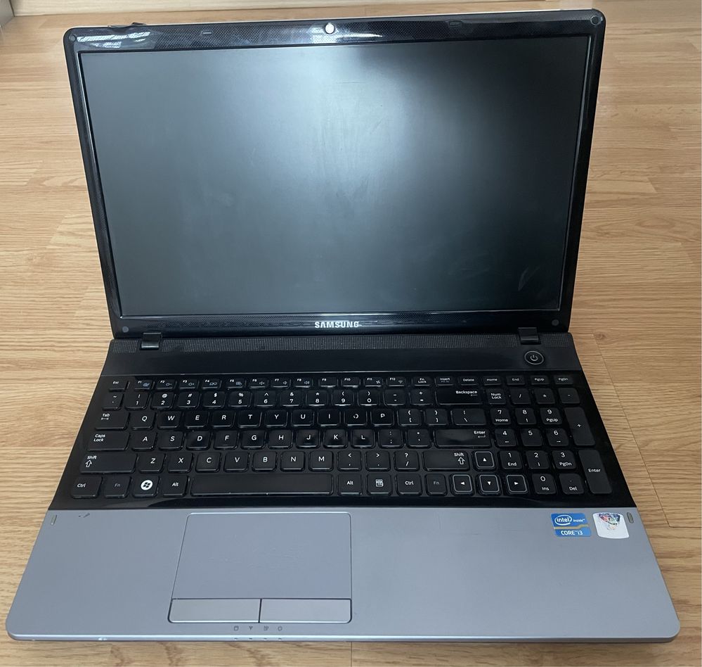 Laptop Samsung NP300E5a