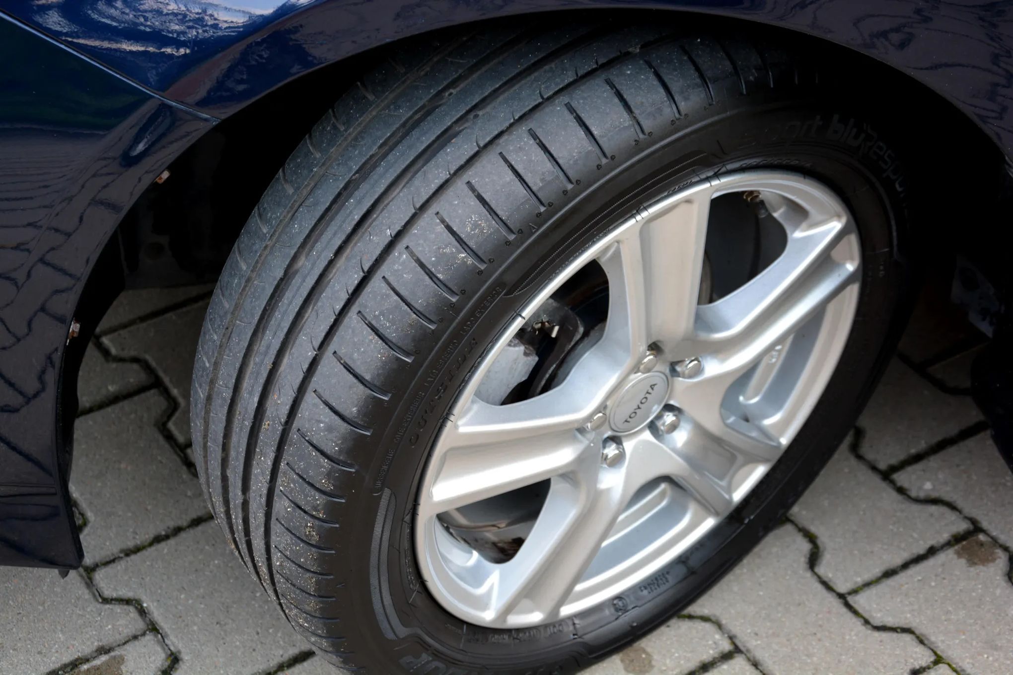 Toyota Prius stan idealny, potwierdzony przebieg, serwisowany w ASO,
