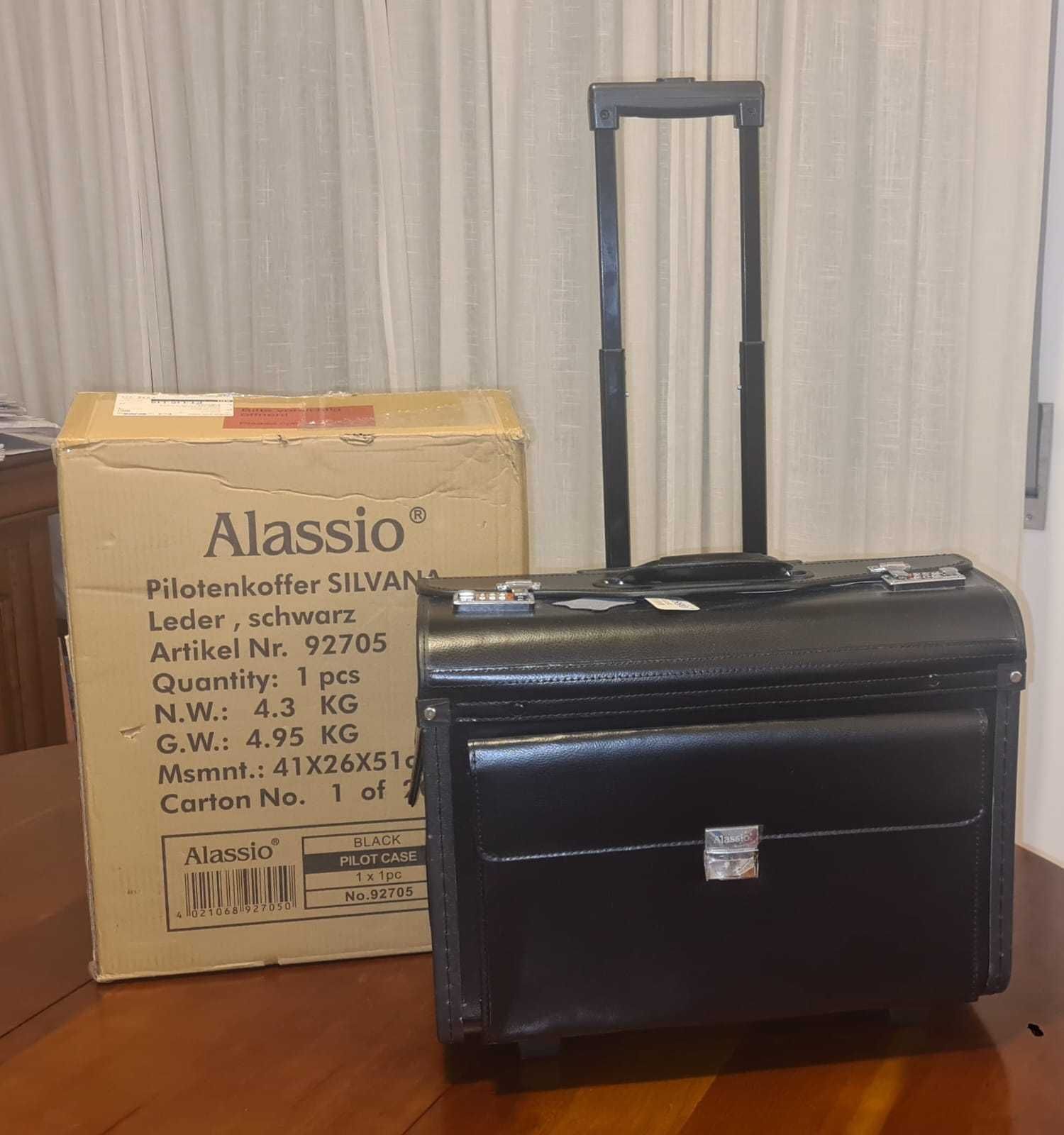 Mala de Piloto Alassio