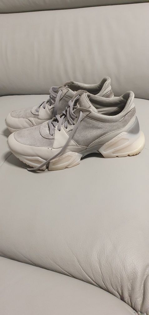 Buty ze skory Ryłko 36