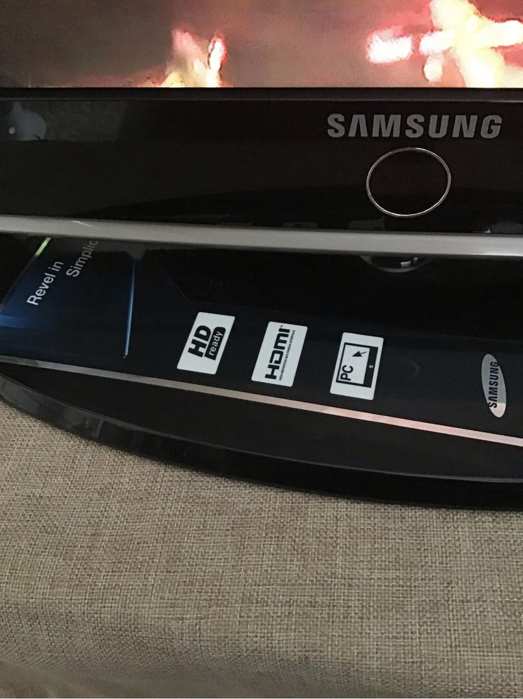 Okazja! Samsung 22cale stan sklepowy!