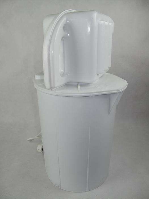 Maszynka do robienia masła elektryczna Maselnica Masłobojka Maśniczka