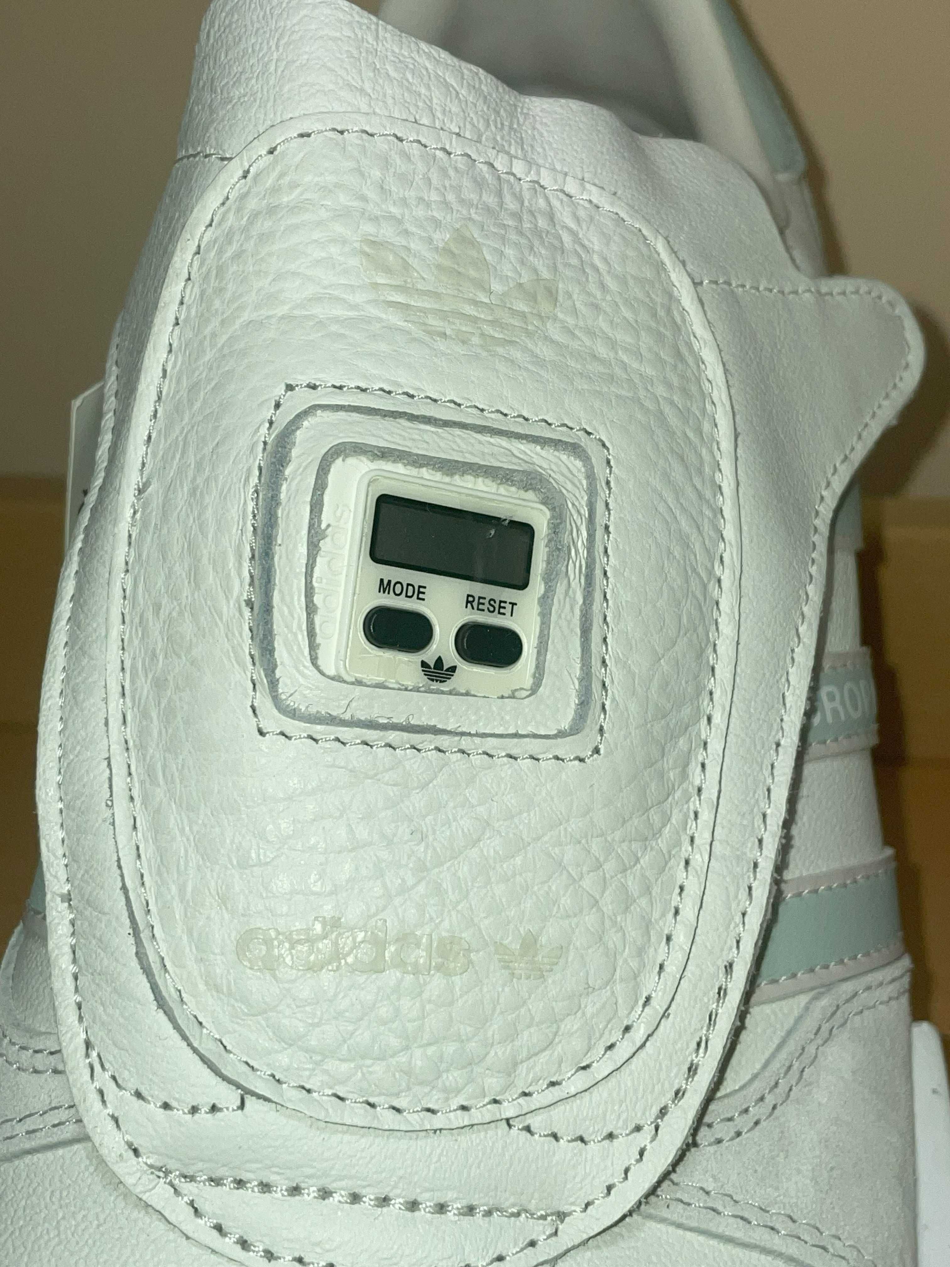 Кроссовки Adidas Originals Micropacer R1 (G28940) US 8.5