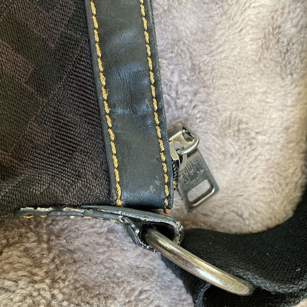 Torebka listonoszka Tommy Hilfiger