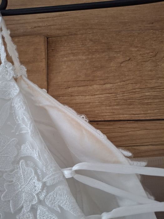 Suknia ślubna z regulacja