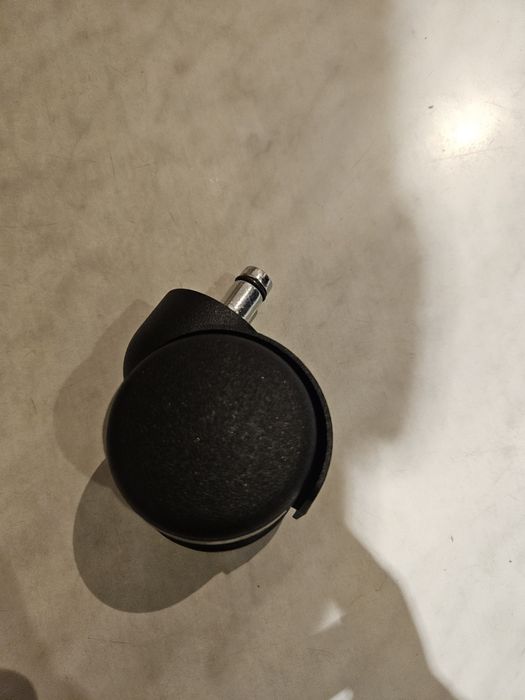 Kółka do krzesła biurowego – zestaw 5 sztuk