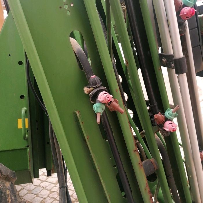 Opryskiwacz ciągany Amazone UG Nova 3000 unia hardi Kverneland