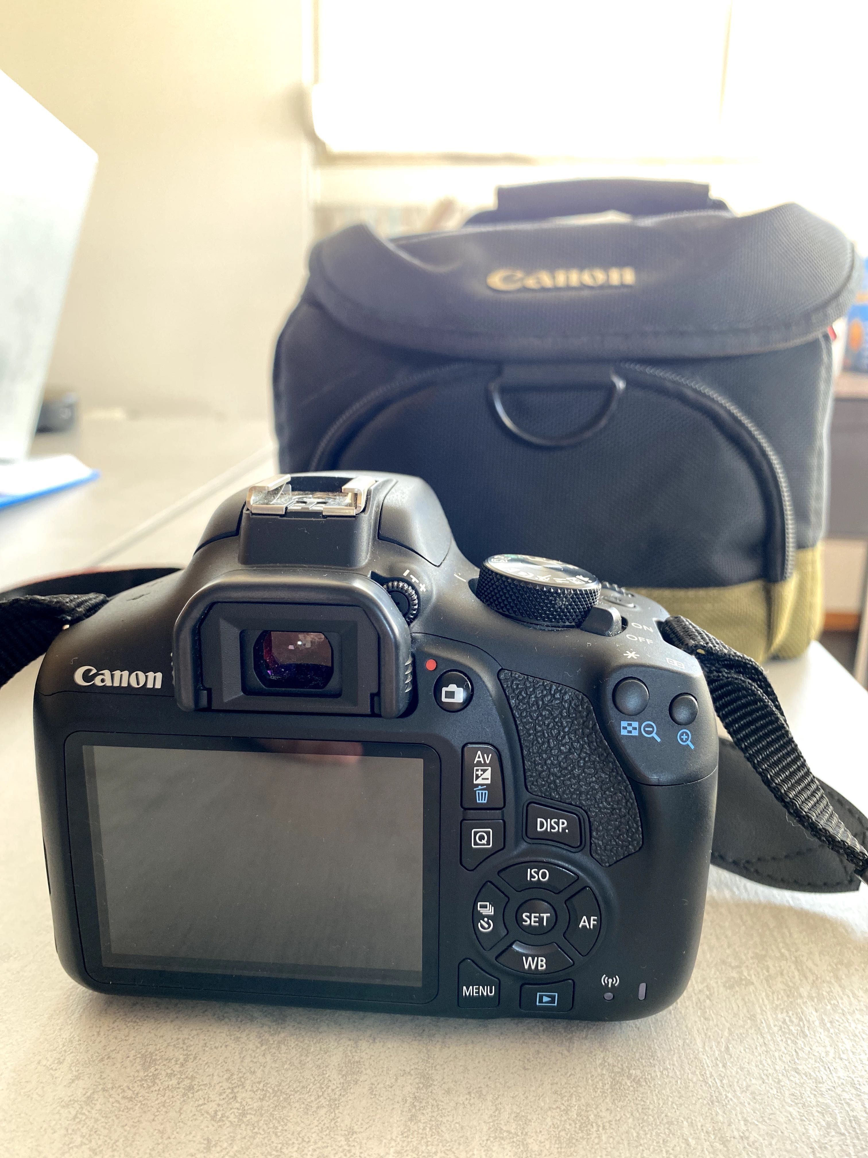 Canon 1300D + Objetiva 50 mm + Mala de transporte