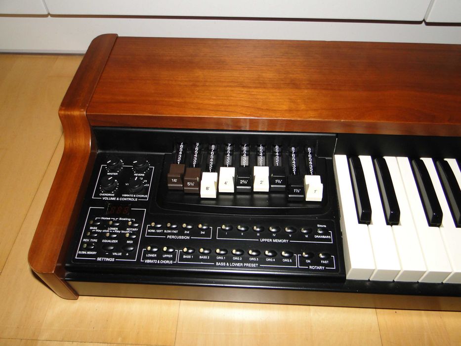 Wysokiej Klasy Cyfrowe Organy Hammond VISCOUNT DB3.Piękne Barwy.Okazja