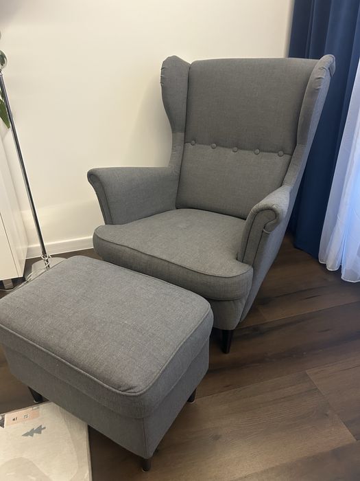 Fotel uszak + podnóżek STRANDMON ikea