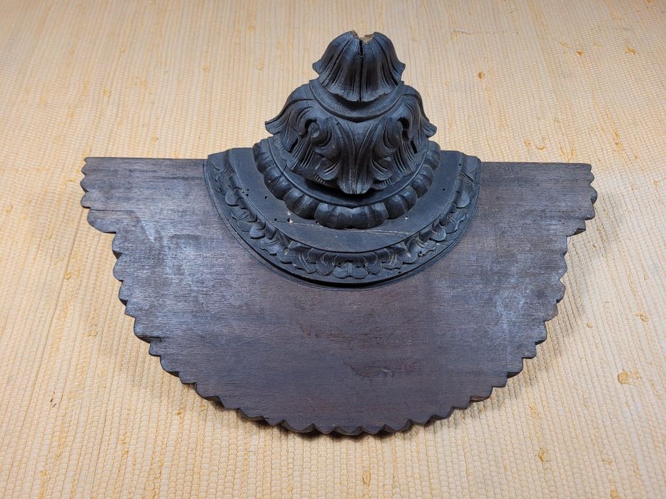 Peanha / Mísula em madeira 44 x 22,5 x 17