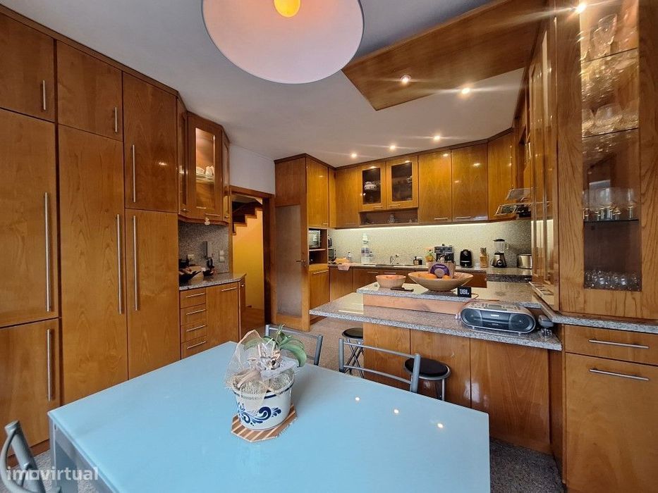 Moradia V3+1 na Meadela, Viana do Castelo