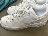 Białe buty damskie NIKE Air Force 1 R.41