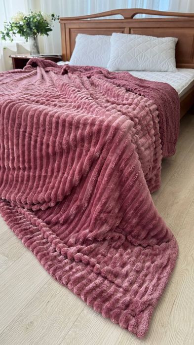 Тепле покривало на овчині