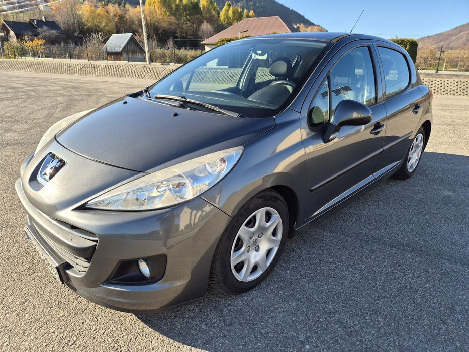 Peugeot 207 1.4 Benzyna 1 właściciel w kraju od 2012r