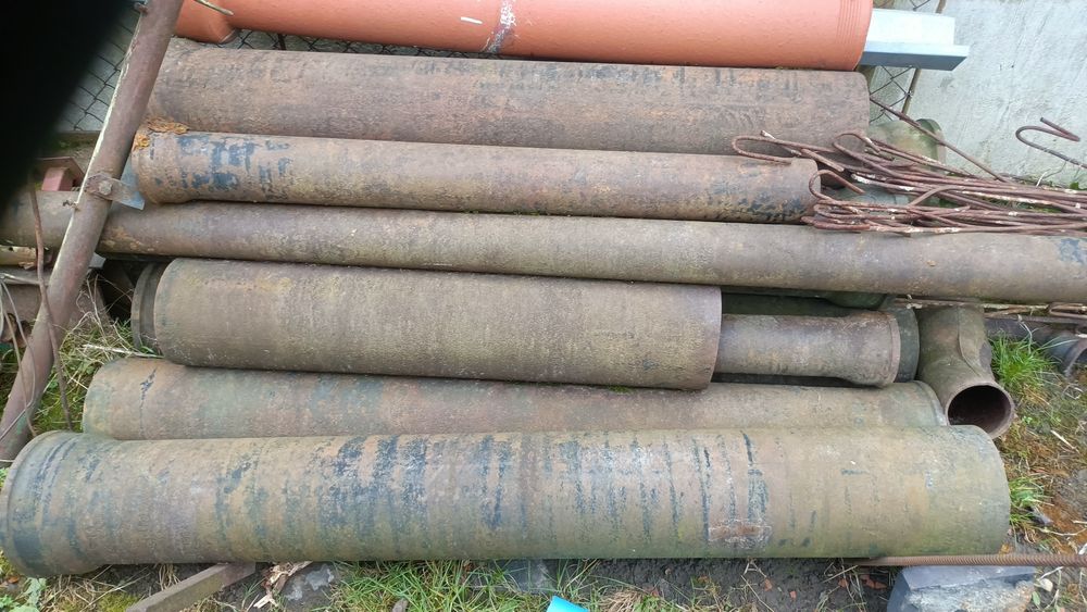 Rura żeliwna kanalizacyjna 165 cm.długosci do.20cm.