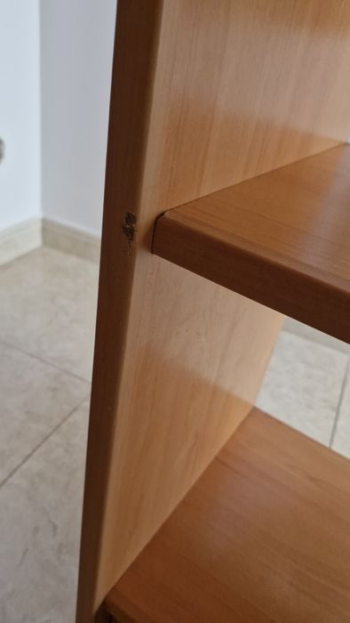 Estantes madeira castanho