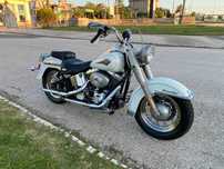 Harley Davidson Softail Heritage Classic FLSTC branca