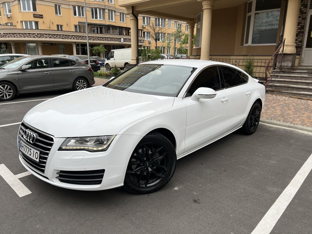 Продам AUDI A7 в идеальном состояние.