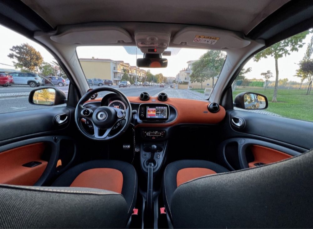 Smart fortwo cabrio elétrico