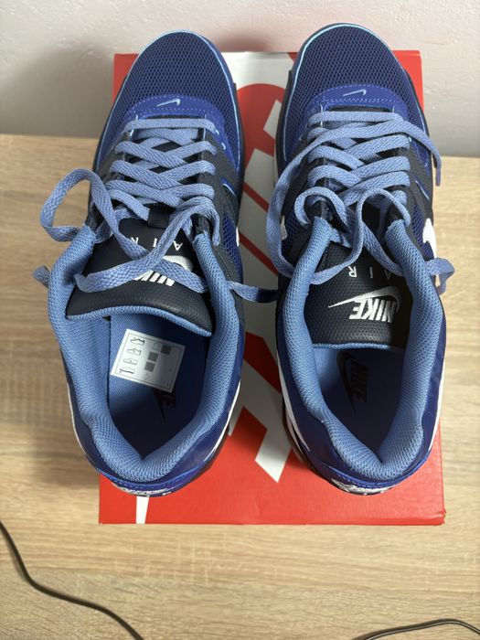 Nike Air max command