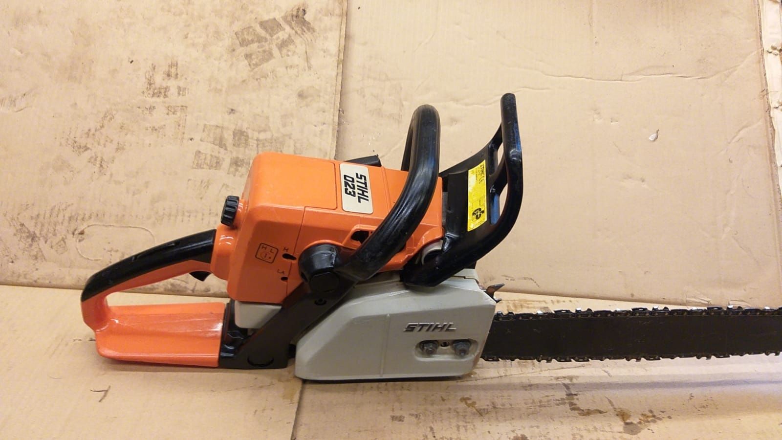 Pilarka stihl  023