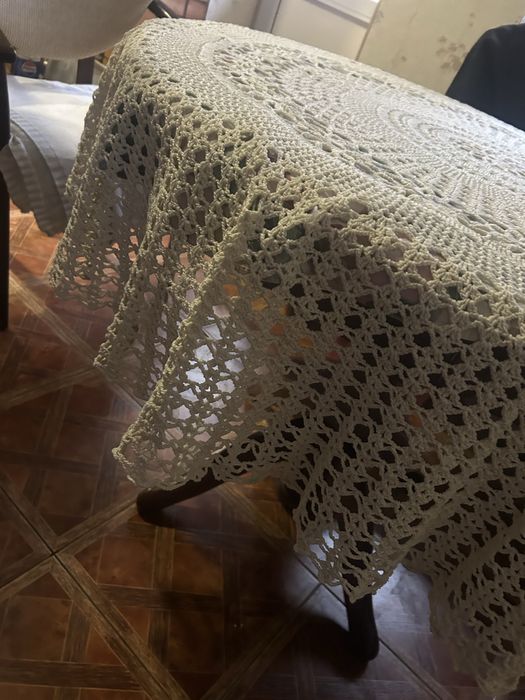 Скатерть большая вязаная крючком