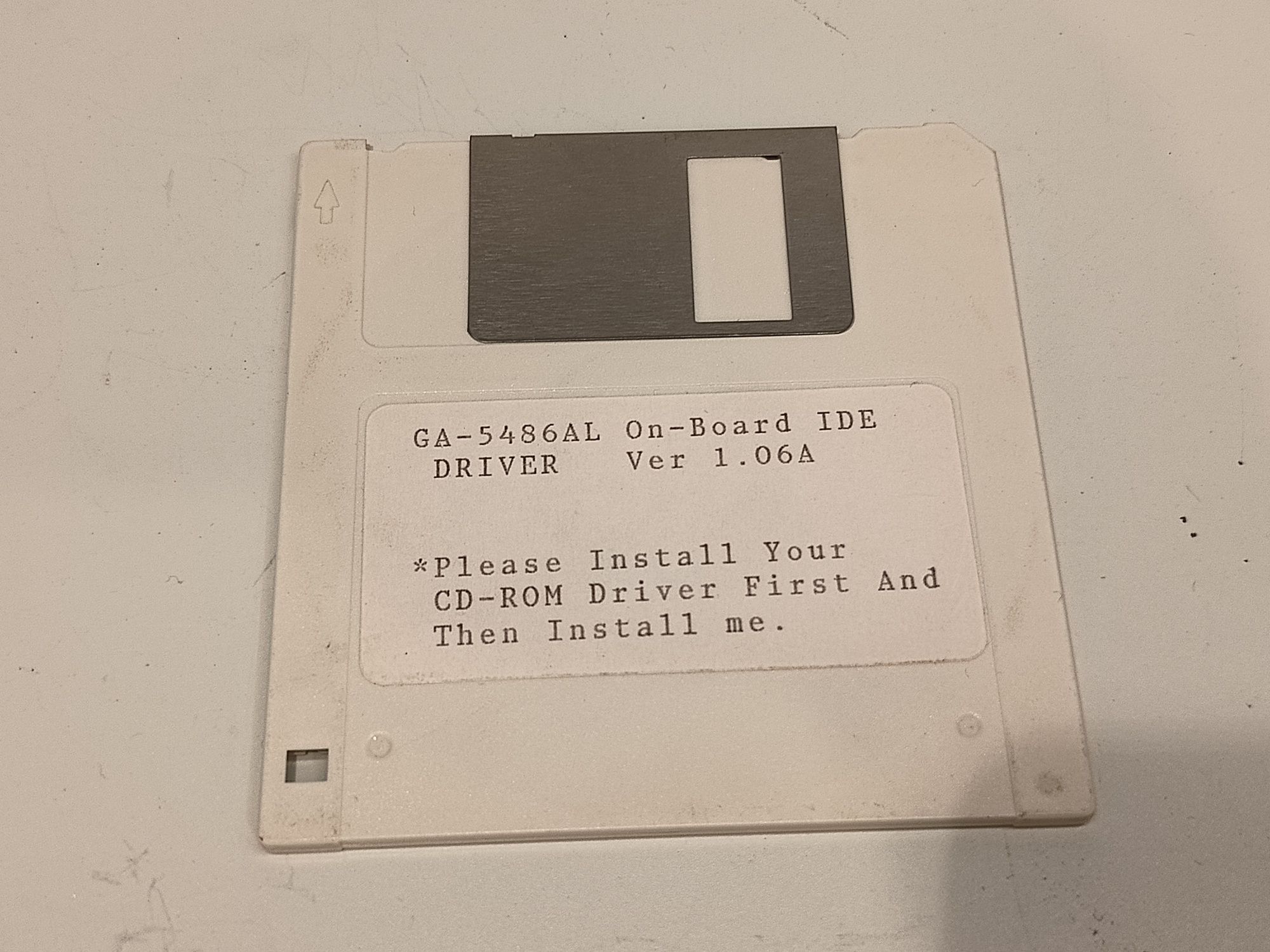 FDD - Gigabyte GA-5486AL IDE