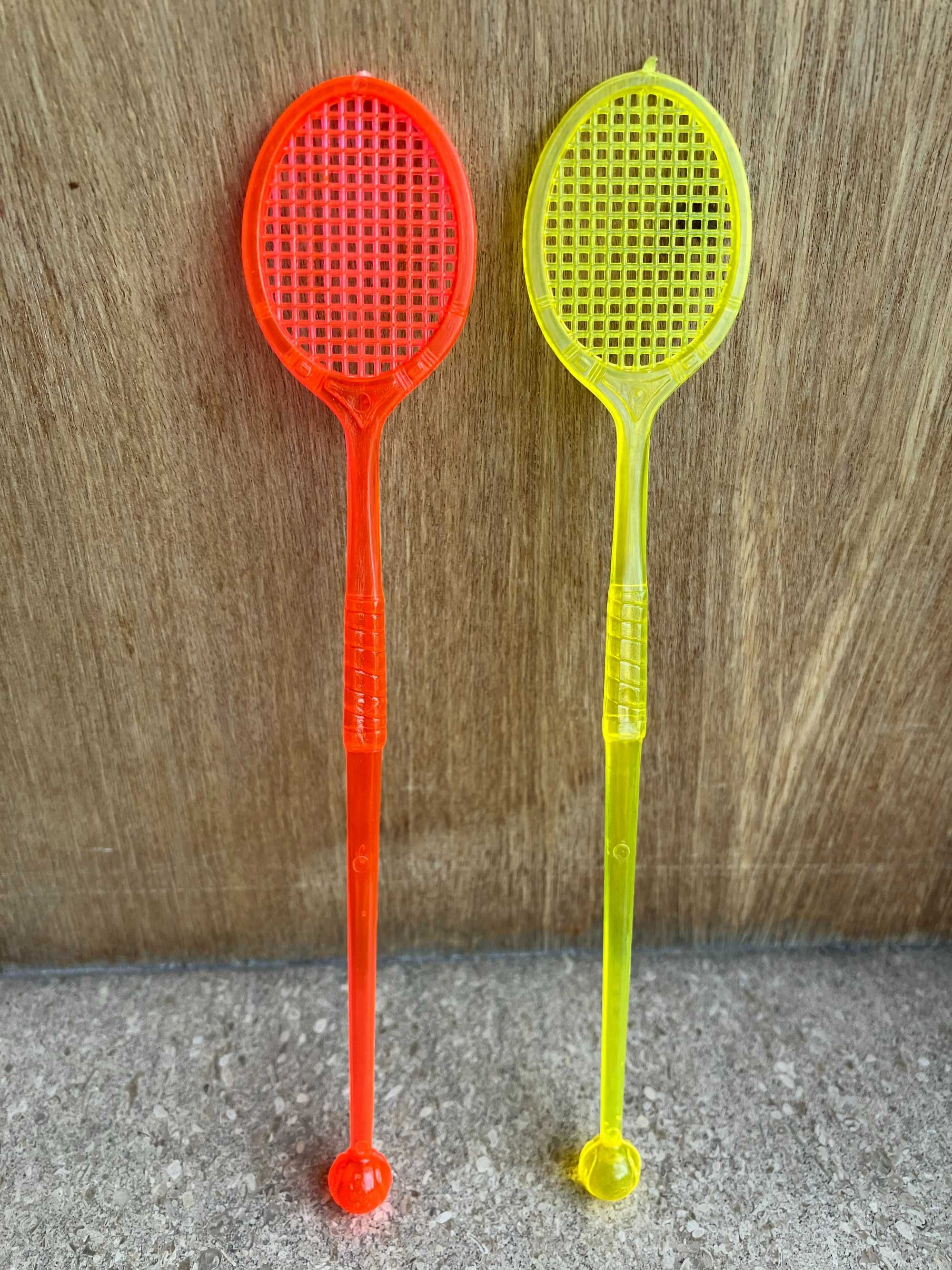 Palheta para mistura de bebidas - Virgin Vodka, Bols e raquetes