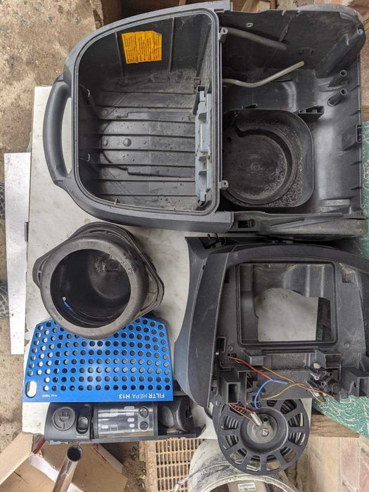 Пилосос на запчастини