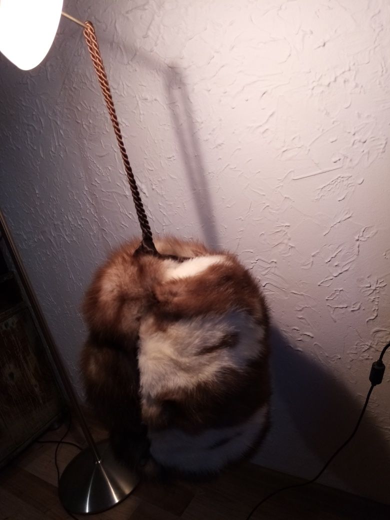 Torebka Mufka futro lis otwory na dłonie