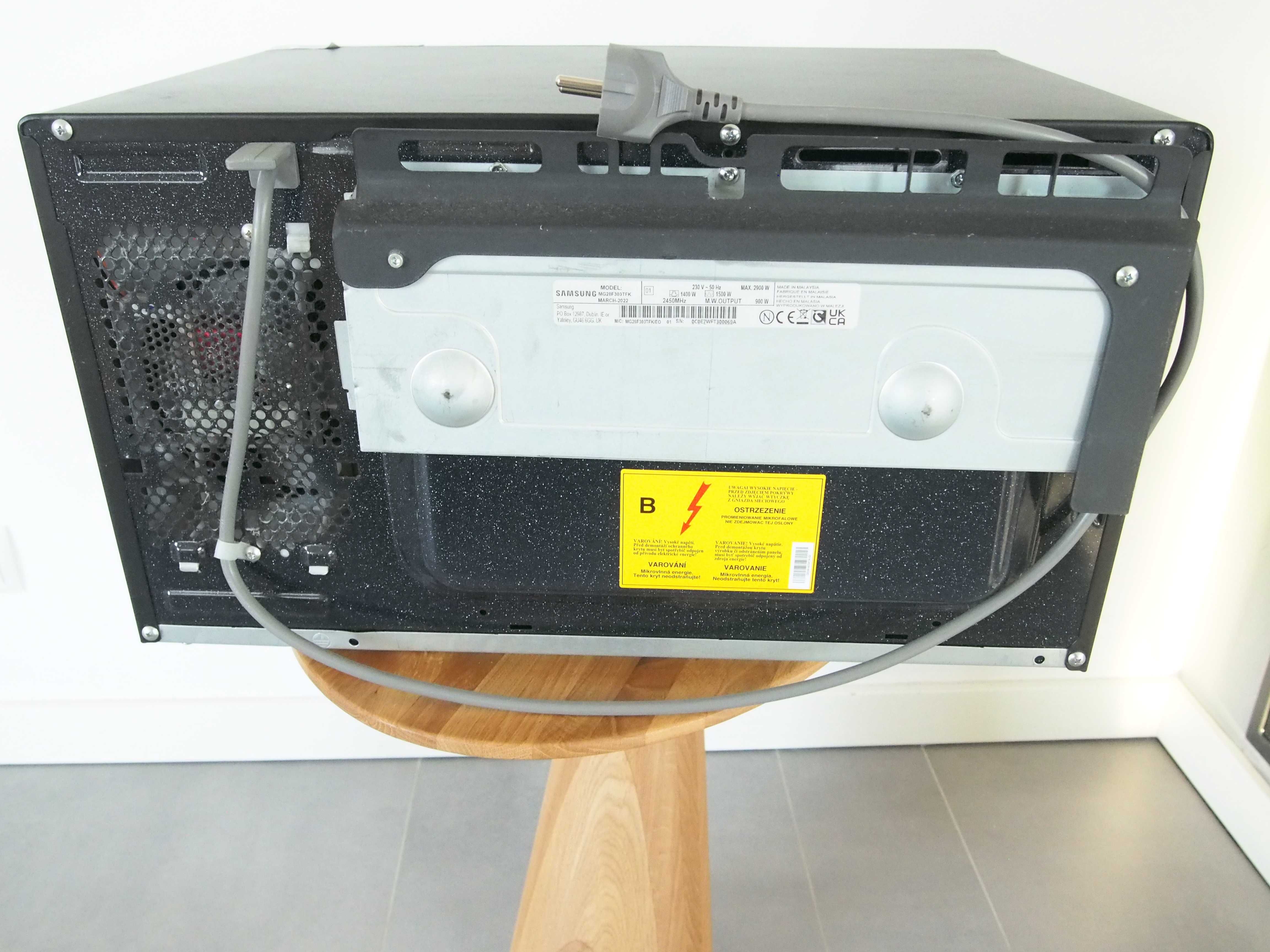 Kuchenka mikrofalowa wolnostojąca Samsung 900W
