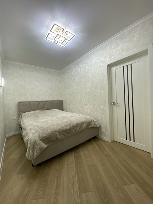 Продаю 2 комнатную квартиры м. Научная, пр. Науки, 23