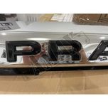 Хром накладка на губу переднего бампера с логотипом (PRADO) Toyota 120