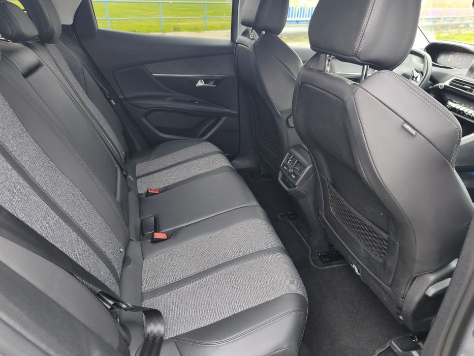 Peugeot 3008 1.2 Ben Kamera pół Skóra  Ambiente  Tempomat Navi