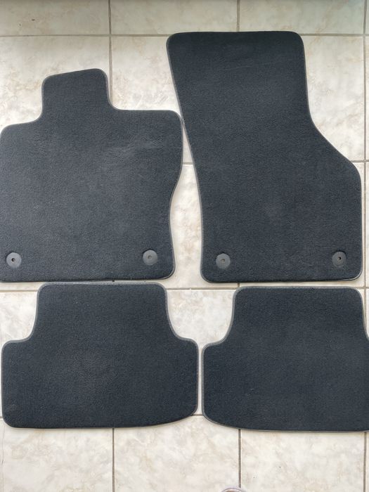 Килимки в салон Volkswagen Golf